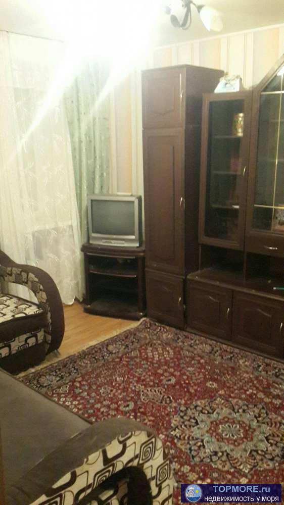 Продажа / Квартиры, Геленджик, 3 200 000 р. Высокий 1 этаж в цоколе расположены квартиры. Квартира теплая. Оплата за отопление недорогая. Окна мп. Сплиты....