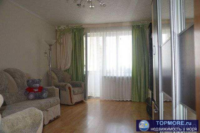 Продам трёх комнатную квартиру 62 м/кв 5 этаж пяти этажного дома по ул.Островского. Мебель остается частично.... - 2