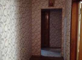 Продаётся квартира 3-х комнатная ,в хорошем состоянии ,рядом школа...