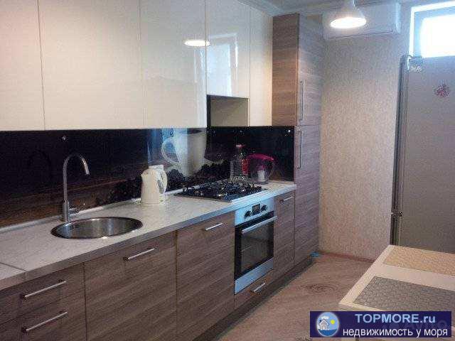 Продам уютную квартиру с евроремонтом, мебелью и бытовой техникой, в м-н Южный. Автономное отопление, низкие ком.... - 2