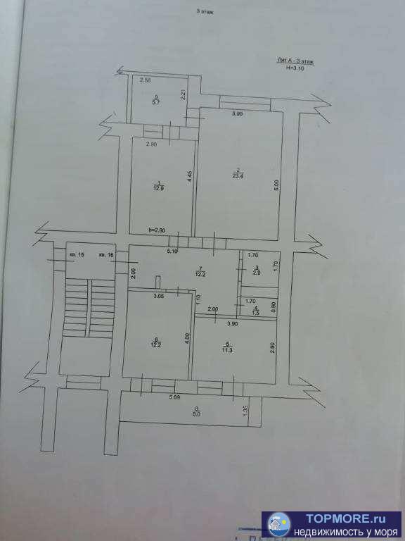 Отличая квартира в кирпичном доме с местом для парковки. Рядом 'Тропа здоровья' - сосновый бор, море в 15-20 минутах...