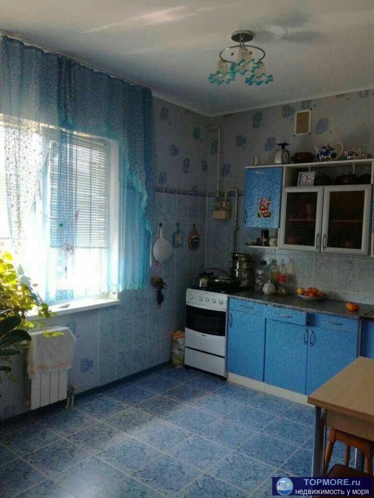 Продажа / Квартиры, Геленджик, улица Волнухина, 3 200 000 р. Квартира просторная, ремонт есть,тёплый пол,частично с мебелью,большой балкон,автономное отопление, своё паркоместо, - 2