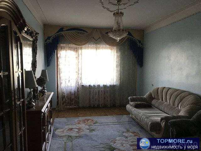 Продаётся просторная благоустроенная трёх комнатная квартира. В спальном районе с ремонтом частично мебелированная... - 1