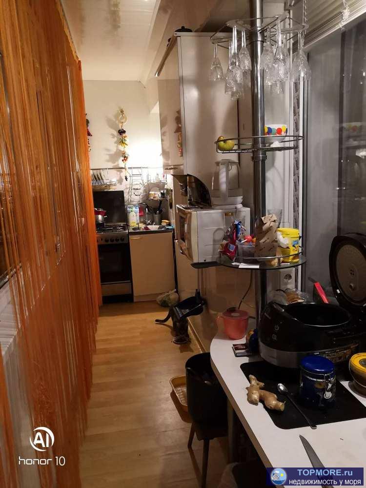 Квартира с хорошим ремонтом, электрика сделана по совести, однокомнатная, но мы кухню перенесли на лоджию и... - 2