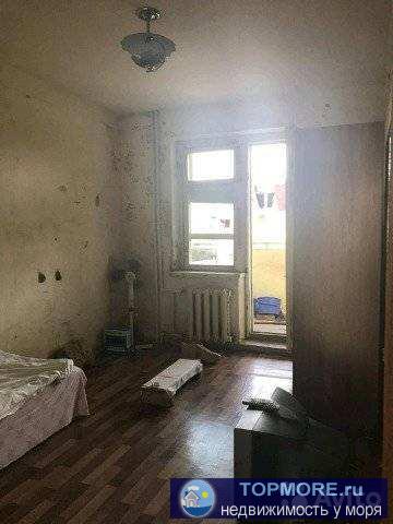 Продается трёхкомнатная квартира с видом на море (без ремонта) , 63 квадратных метра, комнаты изолированные, две... - 2