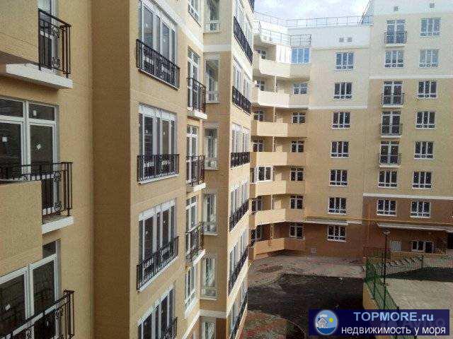 Продам однокомнатную квартиру в районе восьмой школы. Автономное отопление. Рядом с домом рынок, детский сад, парк,...