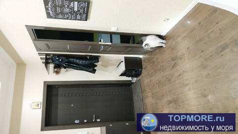 Продам просторную квартиру в тихом, но в тоже время центральном районе Геленджика. Вся необходимая инфраструктура... - 1