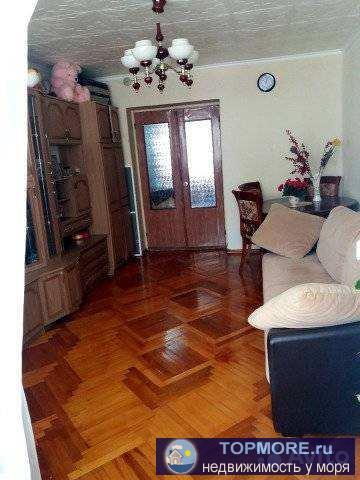 Продается 3-х комнатная квартира, с прекрасным видом на море и горы. 2/5 дома. Квартира очень теплая, светлая. Окна... - 1