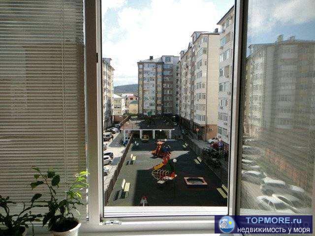 Продаю 2-х комнатную квартиру расположенную на улице Сурикова 60 литер «В». Дом новый, монолит сдан в 2014 г. Есть...