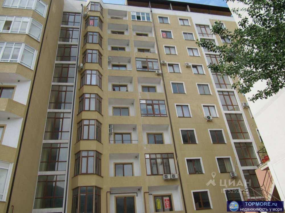 Крупногабаритная квартира в новом доме с автономным отоплением: две изолированные комнаты 14,7 кв.м. и 18,2 кв.м,...