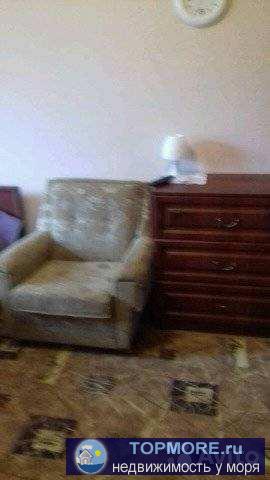 Продам 1 комнатную квартиру с ремонтом ,  полностью меблирована , балкон застеклен , тихая , прохладная летом ,... - 1