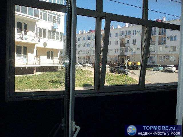 Остается техника и мебель на фото кроме холодильника и стир. машины. Центральное отопление. Нагрев теплой воды... - 2