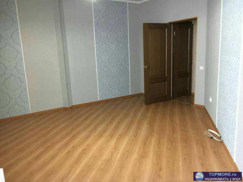 Квартира в Геленджике из ,3 х комнат,находится в 600 м от моря, комнаты изолированы ремонт качественный, рядом школы... - 2