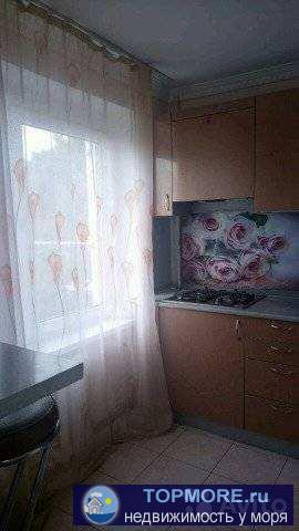 Продажа / Квартиры, Геленджик, улица Кирова, 2 999 000 р. Продам квартиру в самом центре Мебель и техника До моря 5мин Три окна Светлая и уютная Шкаф комод диван кровать... - 1