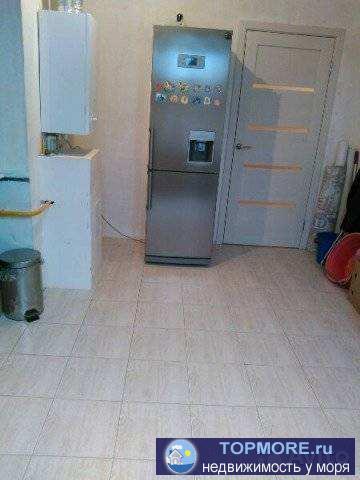 Продам квартиру 43 м. В Ж.К.  Черноморский. Автономное отопление,сплит,Домофон,ремонт,кроме натяжных... - 2