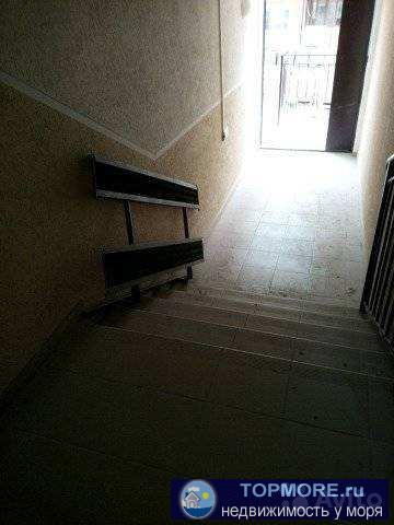 Срочно продам квартиру с  шикарным видом на море.До  моря 3 мин ходьбы.выполнена вся разводка электрика по дому...