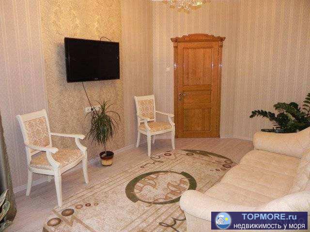 Продается отличная 2 к. квартира с шикарным дизайнерским ремонтом и дорогой мебелью! Общей площадью 78м2. Из окон... - 1