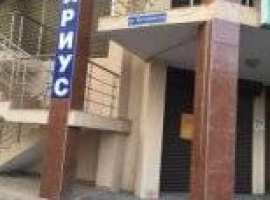 Продаю квартиру в доме бизнес - класса. С отделкой из дорогих и...