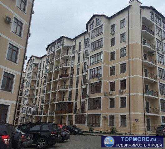   тёплый водяной пол по всей квартире на балконе тоже теплый пол,  балкон застекленный, свой котел отопления, два...