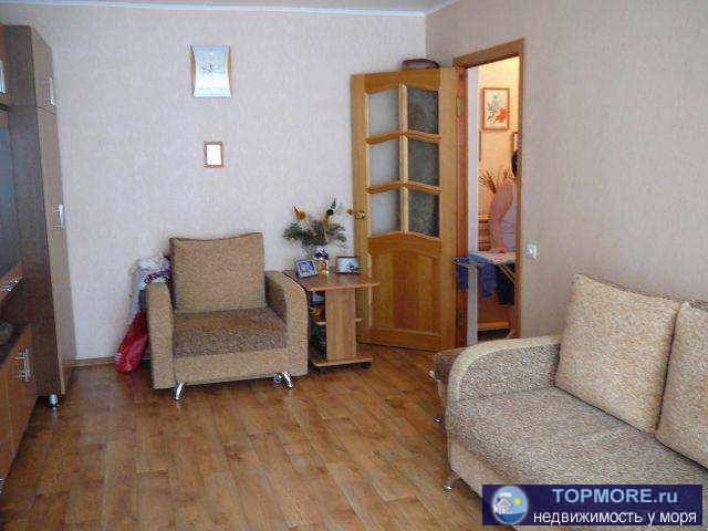 Квартира в отличном состоянии, хороший ремонт, не требует никаких вложений, заходи и живи.  С/у совмещен. Под окнами...