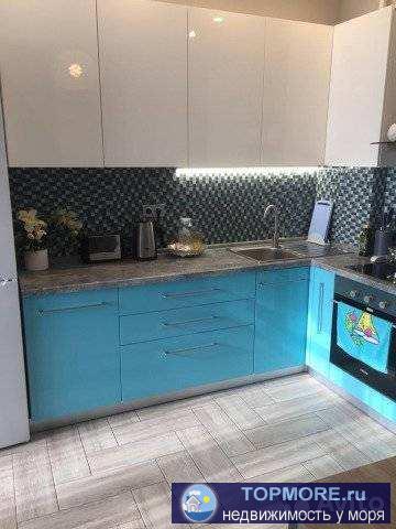 Отличная квартира у моря. Красивый комплекс с паркингом и детской площадкой.