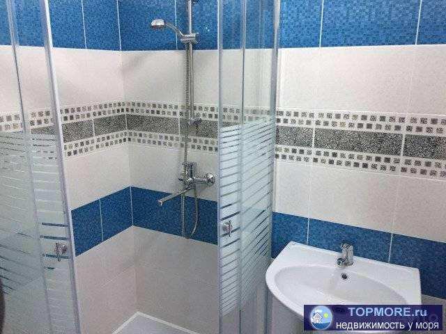 Продается однокомнатная квартира с шикарным видом на море, горы и Геленджик! Новый монолитный дом. Качественный...