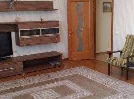 Продам 3 комнатную квартиру 93.6 м2,3эт/4эт,кирпичного дома.Зал...