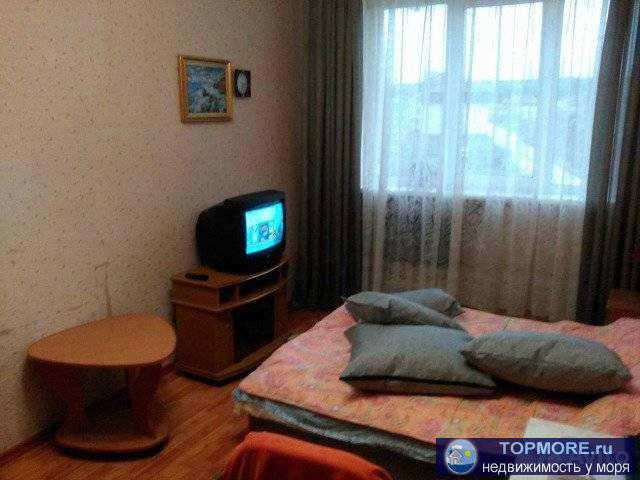 Квартира требует ремонта,  горел диван.  а так место хорошее.море рядом, торговые центры и пр. инфраструктура торг... - 2