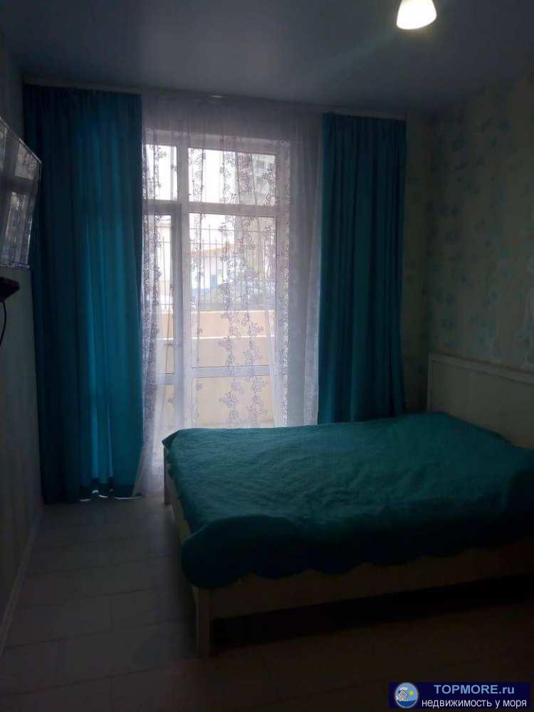 Продаю новую уютную квартиру, ремонт делали для себя, везде теплые полы, мебель остается. Окна выходя на маленькую...