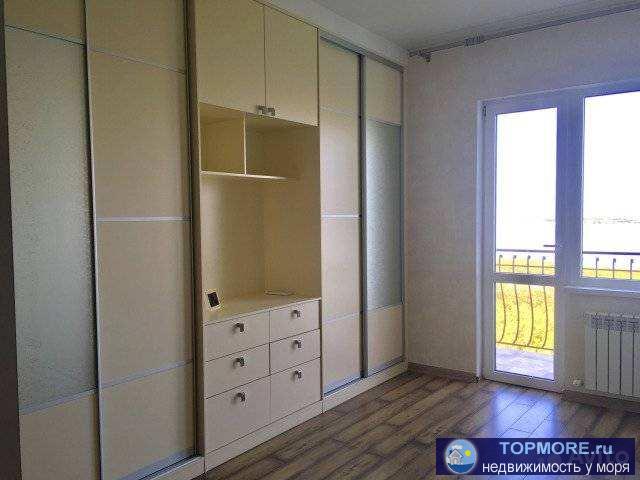 Продам 1-комнатную квартиру с видом на море. В квартире выполнен хороший ремонт, на стенах обои с элементами... - 2