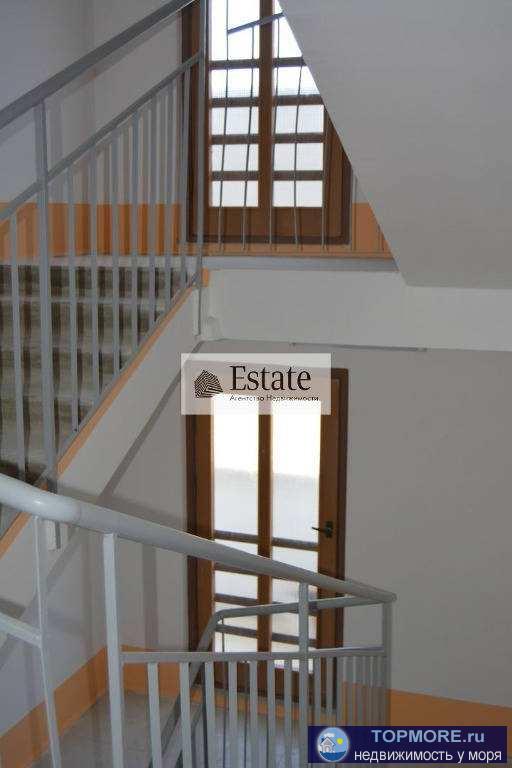 Двухкомнатная с самой большой планировкой на две стороны! Ремонт от агенства, в отличном состоянии, никто не жил.... - 2