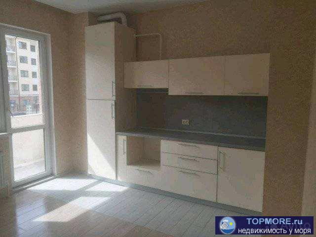 Теплый пол, в кухне фасады не оставляют отпечатки пальцев, инсталляция, уютная светлая, окна во двор, до моря... - 2