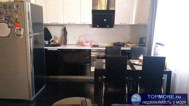 Продаю двухкомнатную квартиру 63 кв.м. Квартира с мебелью, бытовой техникой. Автономное отопление. Сплит система....