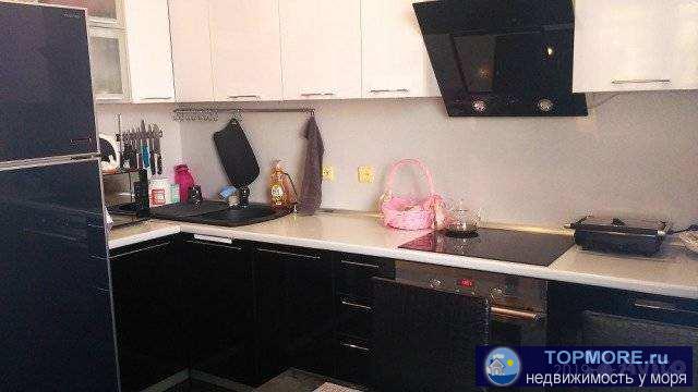 Продаю двухкомнатную квартиру 63 кв.м. Квартира с мебелью, бытовой техникой. Автономное отопление. Сплит система.... - 2