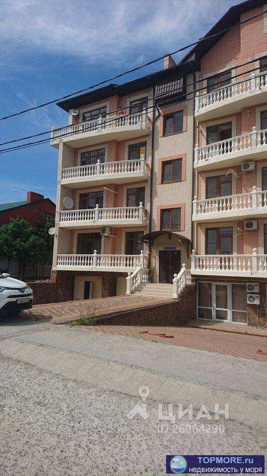 Продаю 3-х комнатную квартиру в городе Геленджик. Ремонт под чистовую, окна - пластиковые под дерево, электричество и... - 1