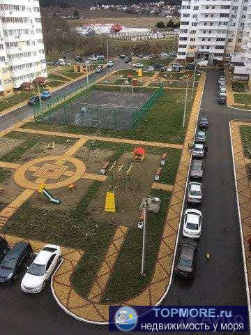 Продам срочно. Большая застекленная лоджия.Сплит.Готова к проживанию. Развитая инфраструктура. Рядом школа. Детский сад.