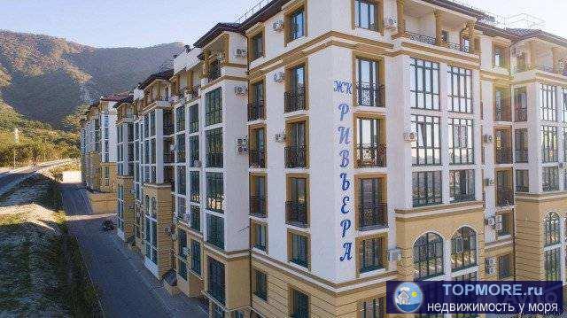 В жк 'Ривьера' продается просторная, светлая 1-комнатная квартира на 4 этаже, общей площадью 42.57 кв. м.,  (Литер...