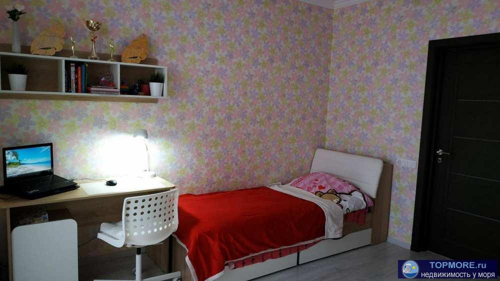 Продам просторную квартиру в тихом, но в тоже время центральном районе Геленджика. Вся необходимая инфраструктура...