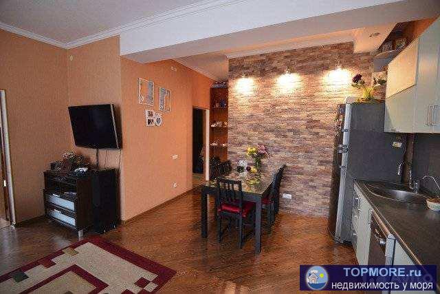 2-комн.квартира с ремонтом и мебелью (общ. площадь 66 кв.м. с балконом,) спальни изолированные, парковка под авто...