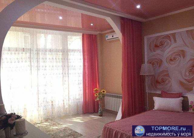 Арт. 11288489 Великолепнейшее расположение дома- в окружении пицундских сосен, близость к морю 50м!  Просторная,... - 1