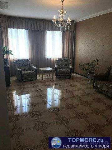 Продам двух ком. кв. по ул. Туристической с а/о, ремонт, мебель, две лоджии этаж высокий. Без риэл.%.Документы готовы...