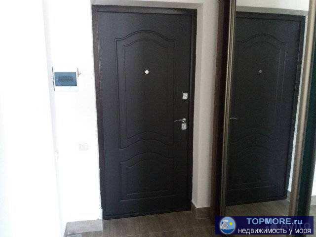 Продаю двухкомнатную квартиру 42 кв.м., 2 этаж, свежий ремонт, с мебелью! риэлторам по данному объявлению, просьба не... - 1