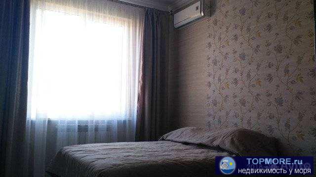 Продажа / Квартиры, Геленджик, Советская улица, 10 500 000 р. Продаю двухкомнатную квартиру с видом на бухту 72 кв.м . Квартира с замечательным ремонтом и мебелью.Дом с закрытой... - 2