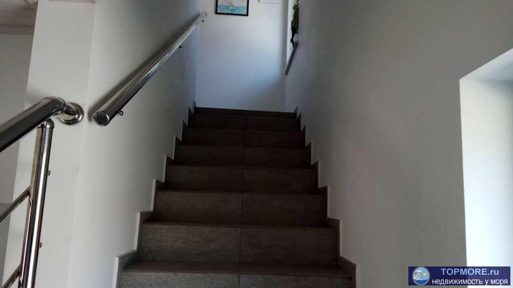 Дом в живописном месте Прасковеевки с мебелью и техникой. Первый этаж- кухня гостиная с камином, две спальни,...