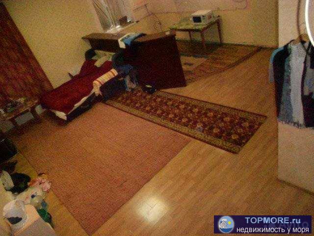 Дом в живописном месте рядом с Александровским парком. Участок граничит с лесом, 30 м до речки. С первого этажа... - 1