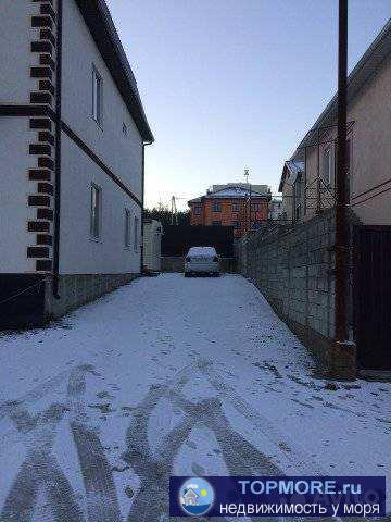 Продается дом общей площадью 360 квадратных метров на 4.2 сотках земли,имеются все... - 1