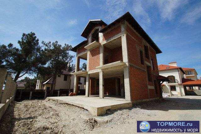 Продаю коттедж на участке 455 кв. м. по адресу проезд Казачий 17 в элитном коттеджном поселке 'Грин Вуд'. Общая...