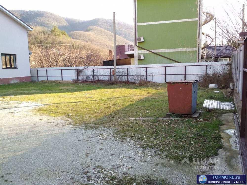 Полностью готовый жилой дом (с пропиской) с мебелью и техникой. Всего 6 комнат. На первом этаже 4 комнаты, кухня, 2... - 2