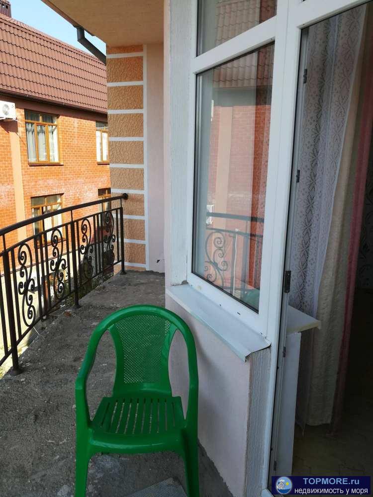 Продаётся для житья или коммерции дом. В городе Геленджик.1 км. до моря, 300 метров до Аэропорта, вокруг... - 2