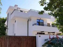 Село Адербиевка, улица Октябрьская 12, 3х этажный дом, кухня,...